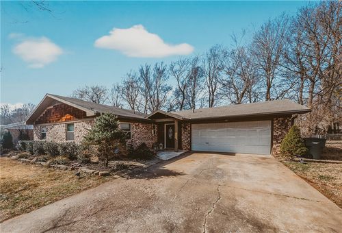 1827 Seminole Court, Fayetteville, AR, 72701 | Card Image