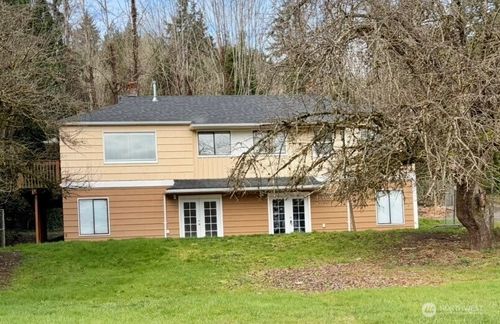 3995 Chico Way Nw, Bremerton, WA, 98312-1339 | Card Image