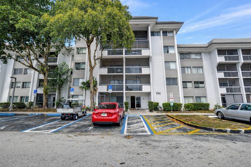 210-711 N Pine Island Road, Plantation, FL, 33324 | Card Image