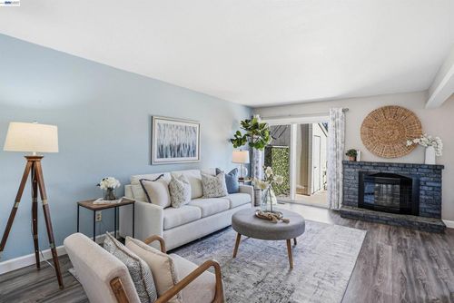 1235 Marina Cir, Discovery Bay, CA, 94505-9482 | Card Image
