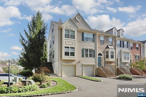 876 Somerset Ct, Ramsey, NJ, 07446-2917 | Card Image