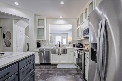 10716 Traymore Dr, Fort Worth, TX, 76244-8549 | Card Image