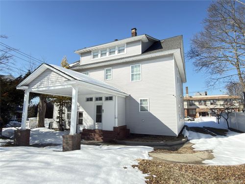 48 Church St, Patchogue, NY, 11772-3511 | Card Image