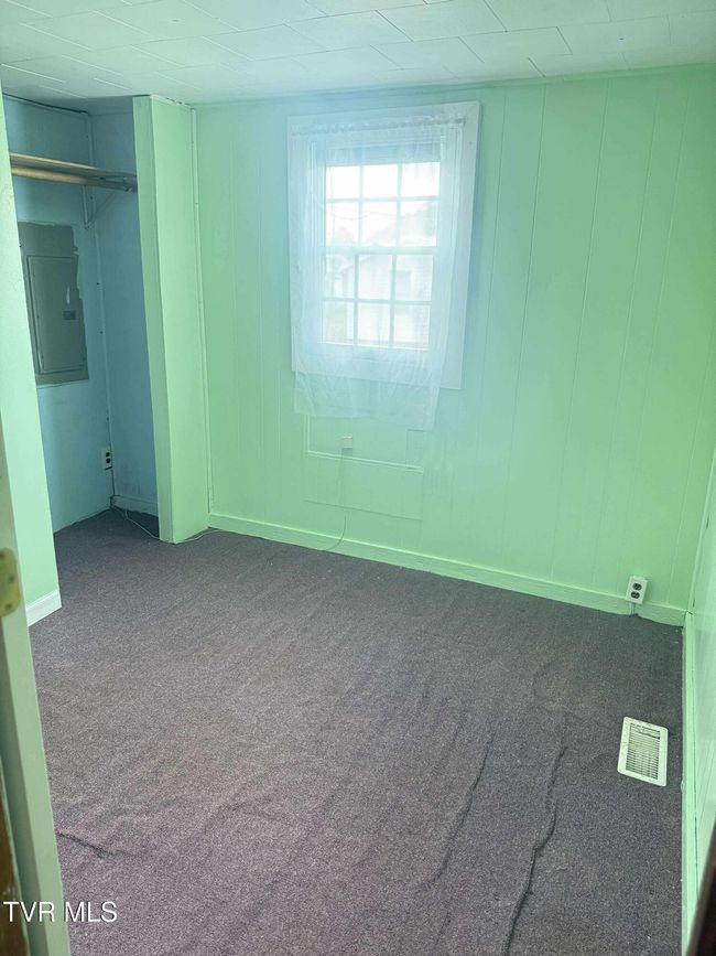244 2 Nd Ave, House other with 2 bedrooms, 1 bathrooms and null parking in Dungannon VA | Image 8