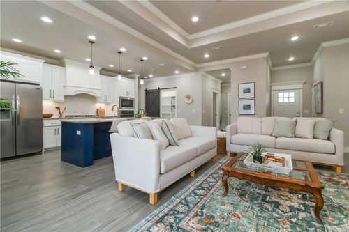 2002 Riverstone Dr, Fayetteville, AR, 72701-6066 | Card Image