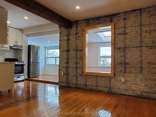 upper-28 Winona Dr, Toronto, ON, M6G3S6 | Card Image