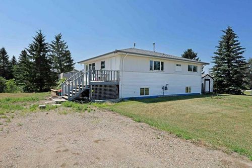 345 3 St, Rolling Hills, AB, T0J2S0 | Card Image