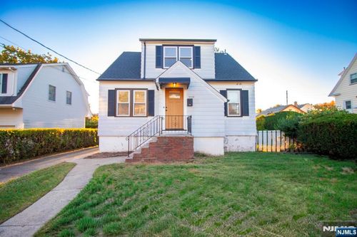 14-20 11th St, Fair Lawn, NJ, 07410-1957 | Card Image