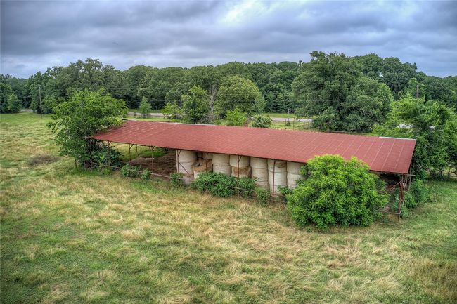 17133 Farm Road 1567 W, Home with 2 bedrooms, 1 bathrooms and null parking in Lone Oak TX | Image 37