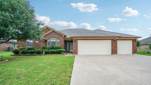613 W Sheila Cir, Joshua, TX, 76058-2915 | Card Image