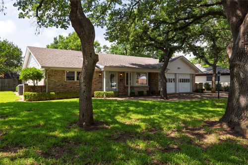 4912 Granite Shoals Ave, Fort Worth, TX, 76103-1212 | Card Image