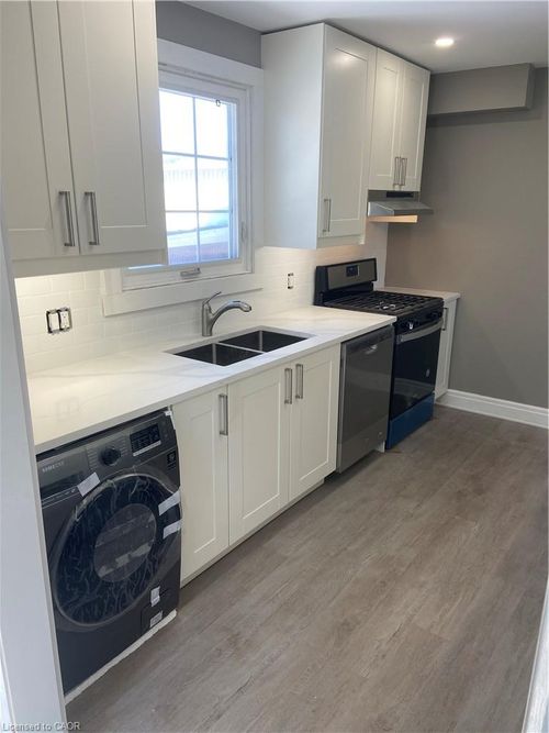 1-342 Rosedale Ave, Hamilton, ON, L8K4N8 | Card Image