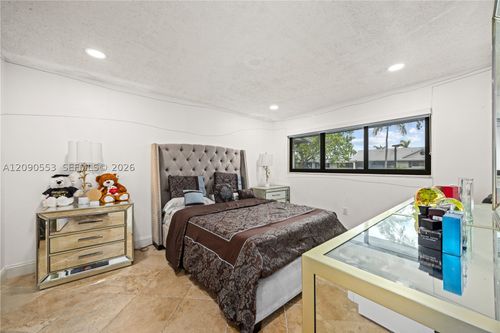 204-917 Ne 199th St, Miami, FL, 33179-5807 | Card Image