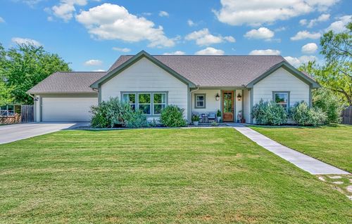931 N Pecan St, Hico, TX, 76457-6102 | Card Image