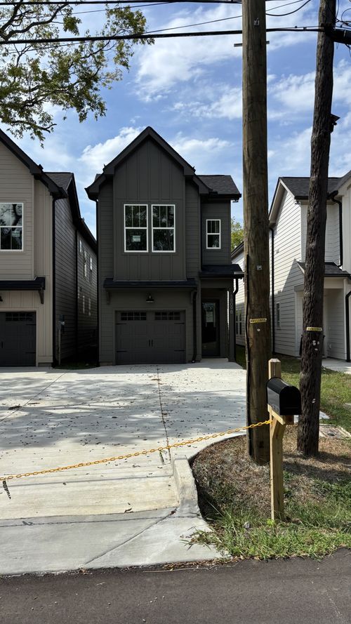 1809B Manchester Ave, Nashville, TN, 37218-2681 | Card Image