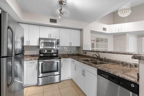 8306-4828 N State Road 7, Coral Springs, FL, 33073-3347 | Card Image