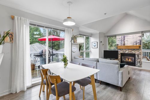 12-1071 Lynn Valley Rd, North Vancouver, BC, V7J1Z6 | Card Image