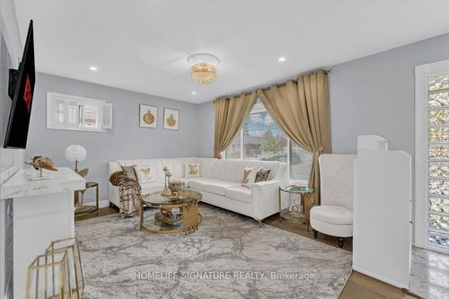 83 Pachino Blvd, Scarborough, ON, M1R4J8 | Card Image