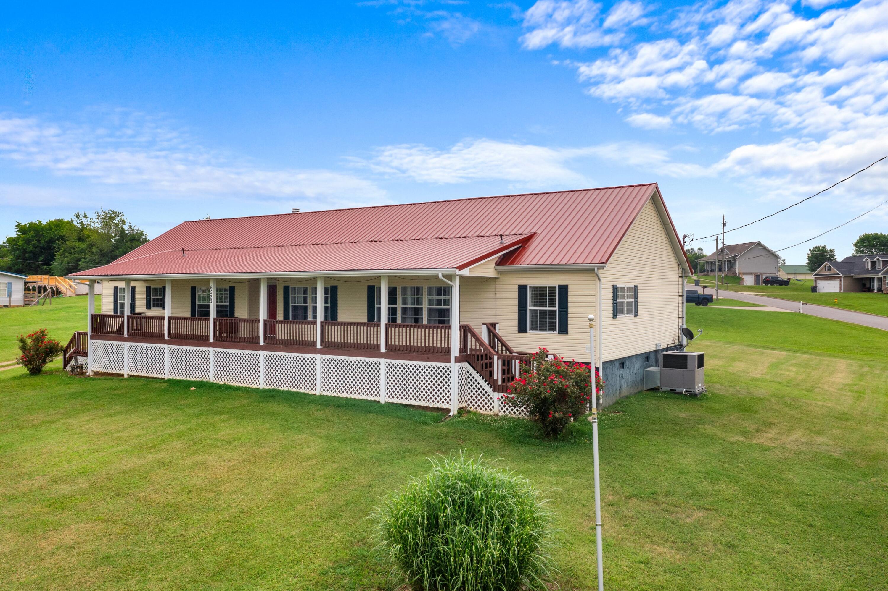 Saint Clair Rd, Whitesburg, TN 37891