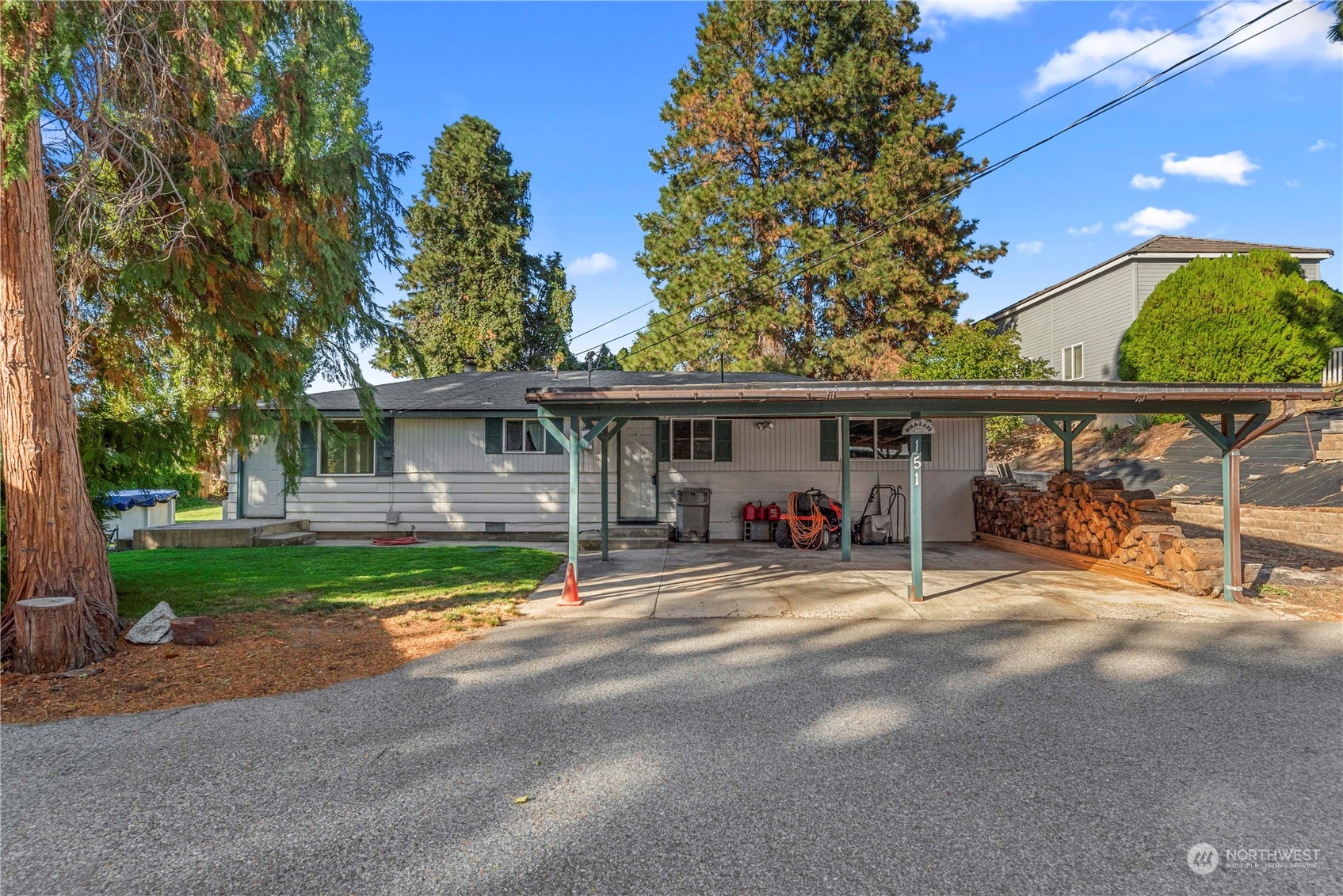 27th St, East Wenatchee, WA 98802
