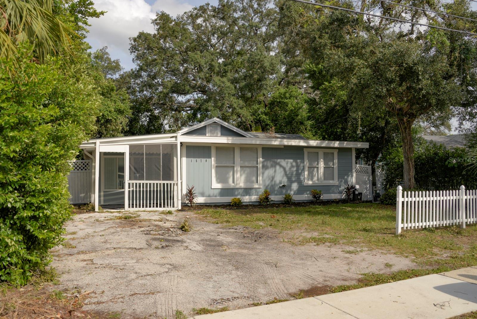 Washington Ave, Clearwater, FL 33756
