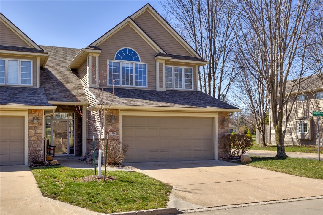 Diamond Ridge Ct, Clive, IA 50325