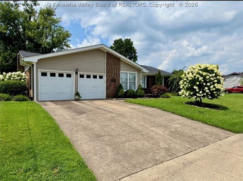 158 Shawnee Est, Winfield, WV, 25213-9709 | Card Image