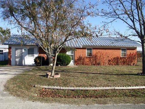 234 Putnam St, Evant, TX, 76525-2649 | Card Image