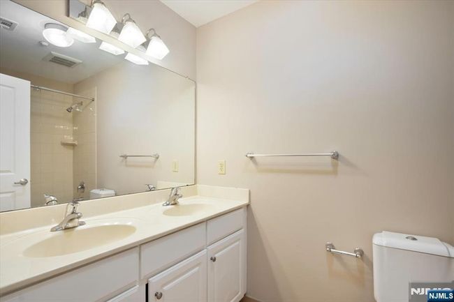 25 Duncan Ave, Condo with 2 bedrooms, 2 bathrooms and null parking in Jersey City NJ | Image 22