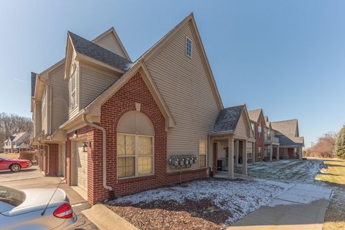 1537 Addington Ln, Ann Arbor, MI, 48108-8955 | Card Image