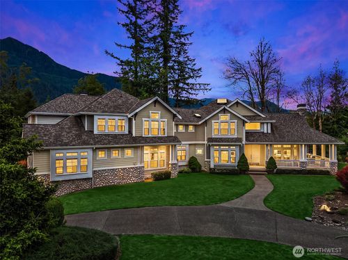 46605 Se 156th Pl, North Bend, WA, 98045-8875 | Card Image