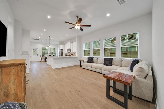 7827 Open Point Dr, House other with 5 bedrooms, 3 bathrooms and 2 parking in Cypress TX | Image 5