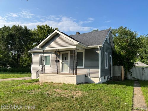 5010 Anatole St, Detroit, MI, 48236-2235 | Card Image