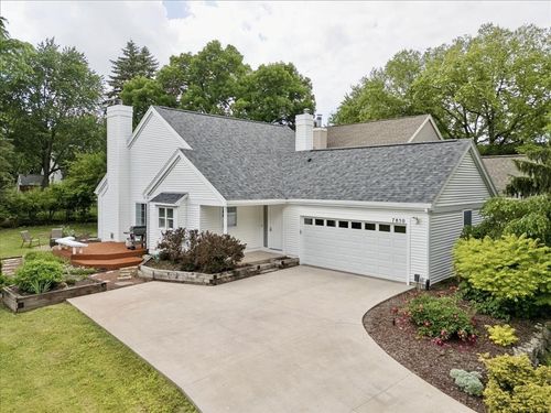7850 E Oakbrook Circle, Madison, WI, 53717 | Card Image
