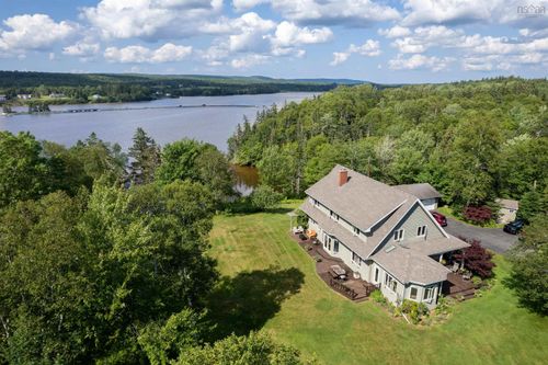 70 Tweednooge Pl, East Bay, NS, B1J1M6 | Card Image