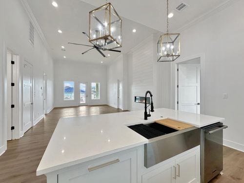 128 Ocean View Dr, Crystal Beach, TX, 77650 | Card Image
