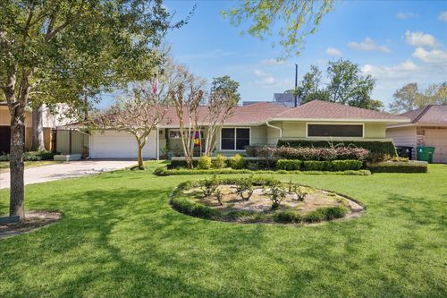 8611 Ferris Dr, Houston, TX, 77096-1407 | Card Image