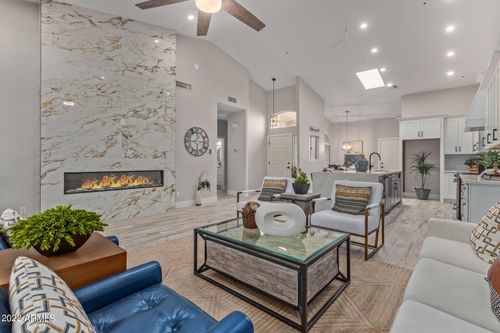 8941 E Maple Dr, Scottsdale, AZ, 85255-9105 | Card Image