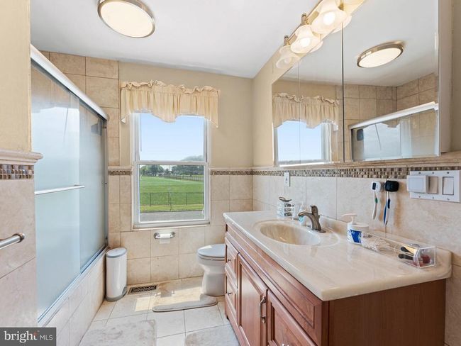 657 S Queen Anne Dr, House other with 3 bedrooms, 2 bathrooms and null parking in FAIRLESS HILLS PA | Image 22