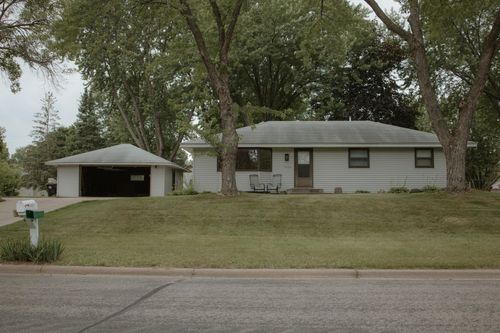 11525 Wisconsin Ave N, Champlin, MN, 55316-2733 | Card Image
