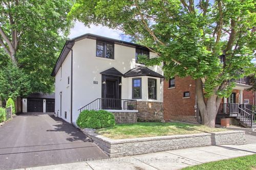 379 Park Ave, Newmarket, ON, L3Y1V6 | Card Image