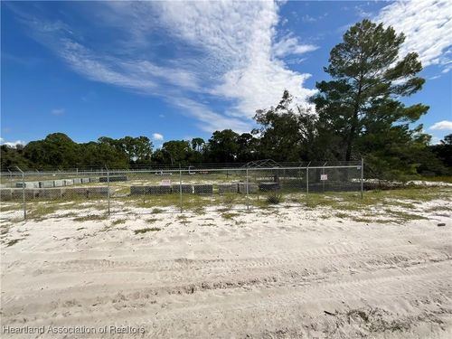 220 Washington Blvd Ne, LAKE PLACID, FL, 33852 | Card Image