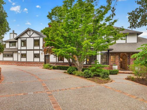 10 Lockton Lane, Novato, CA, 94945 | Card Image