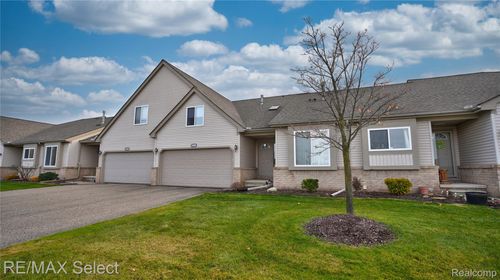 24004 Wilson St, Grand Blanc, MI, 48439-7204 | Card Image