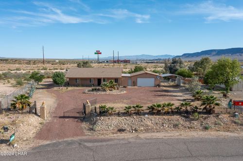 10712 S Black Mesa Dr, Yucca, AZ, 86438 | Card Image