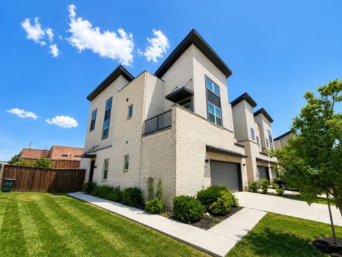 2016 Bethlehem St, Irving, TX, 75061-1375 | Card Image