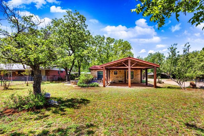 805 Wheeler St, Home with 2 bedrooms, 1 bathrooms and 2 parking in Mason TX | Image 35