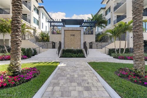 210-1130 3rd Ave S, NAPLES, FL, 34102-6587 | Card Image