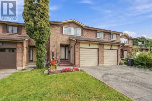 93 Burlington Street, Toronto (Mimico), ON, M8V3W1 | Card Image