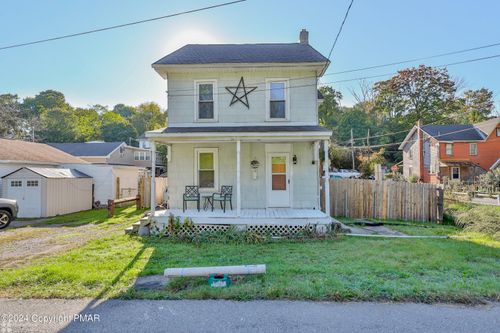 9 E 2nd Street, Lehighton, PA, 18235 | Card Image